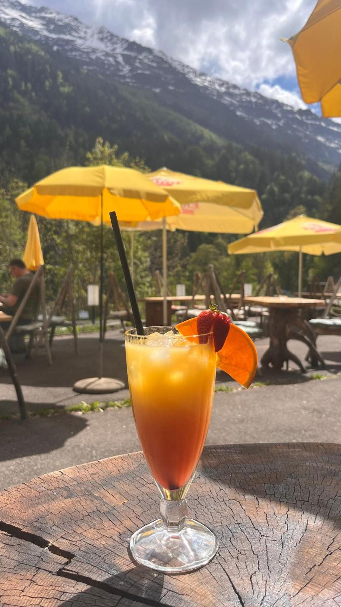"Terrasse" Nessental Hotell Gadmen Eksteriør bilde